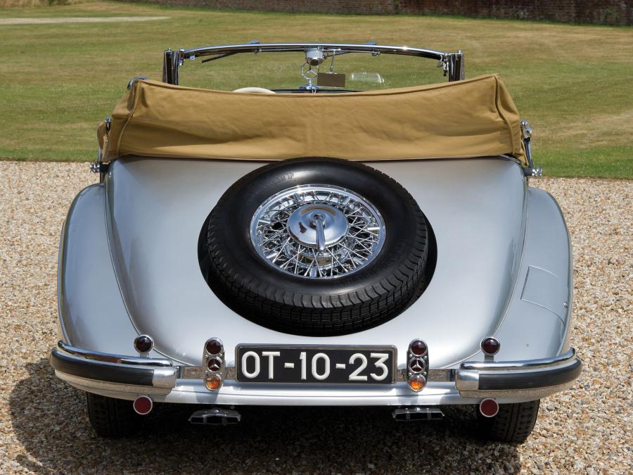  Mercedes-Benz 540K Cabriolet A 1937 года  (фото 11 из 27)